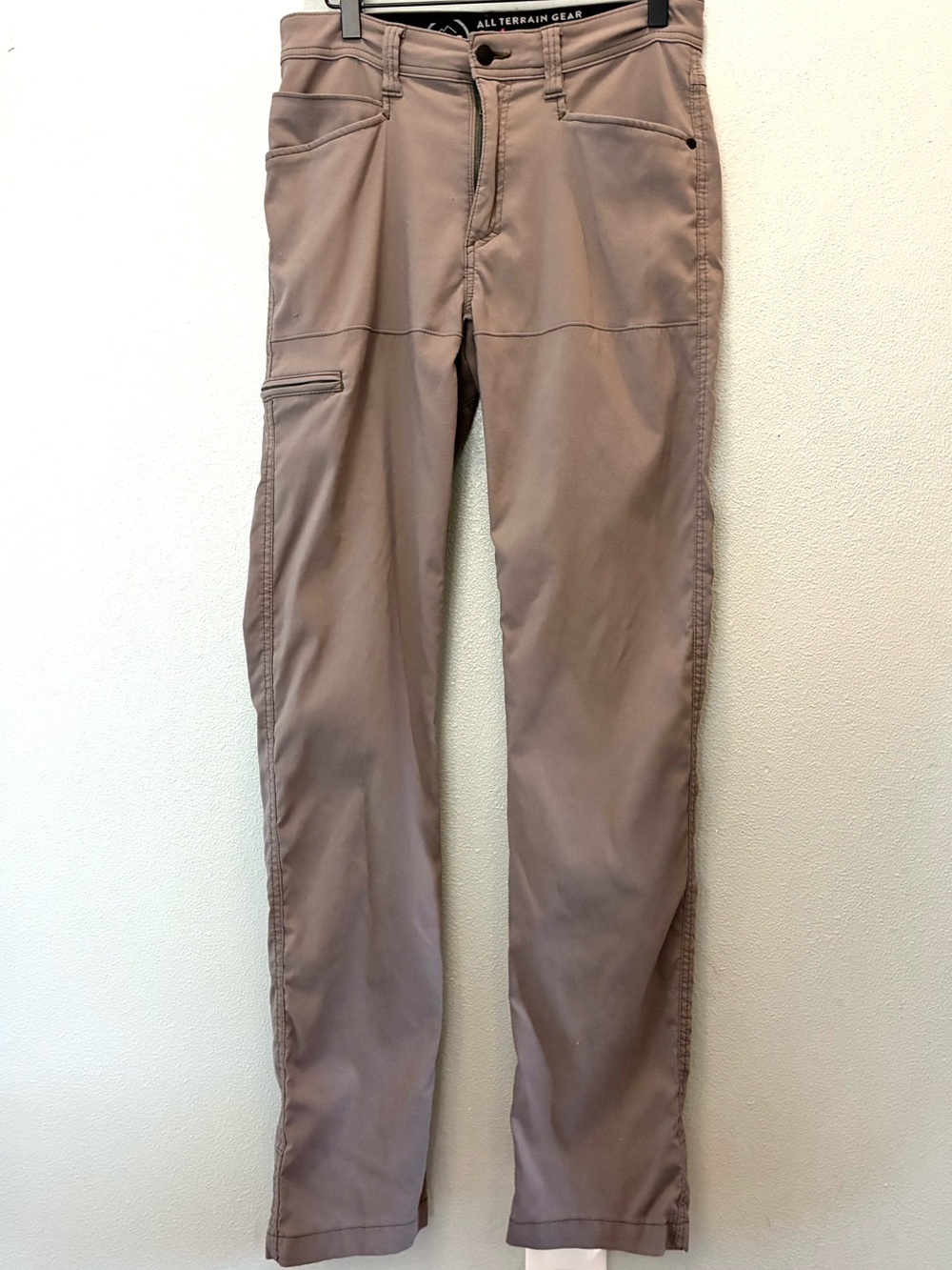 Wrangler ATG Hiking Pants Utility Stretch Outdoor Travel Tan